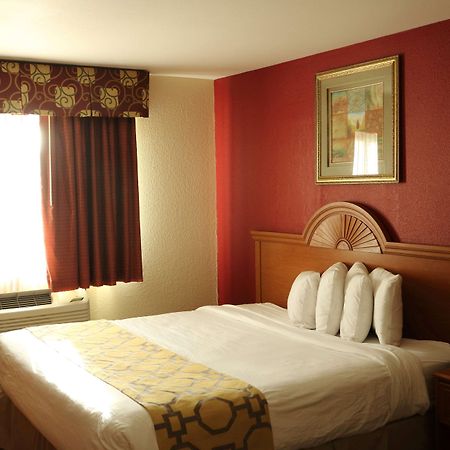 فندق Baymont By Wyndham Perrysburg-Toledo المظهر الخارجي الصورة