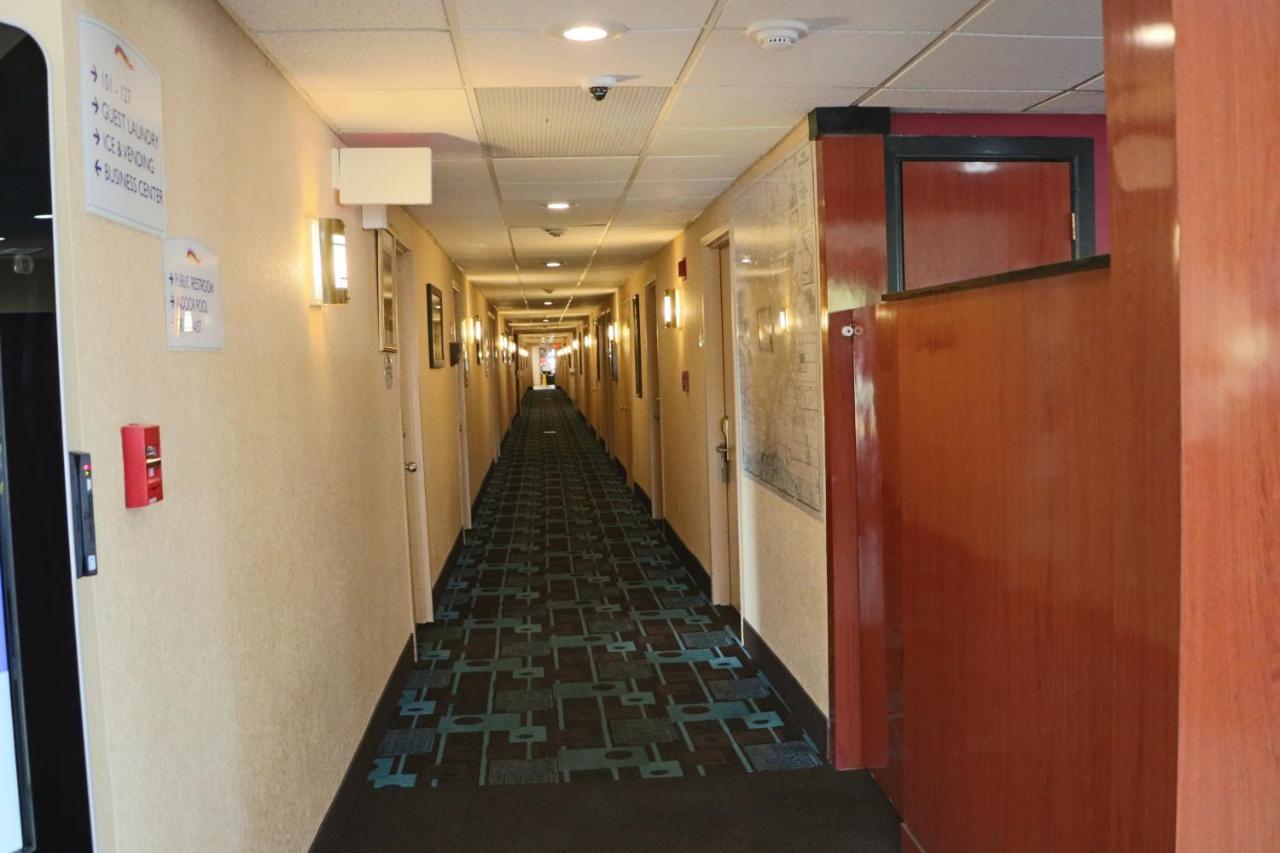 فندق Baymont By Wyndham Perrysburg-Toledo المظهر الخارجي الصورة